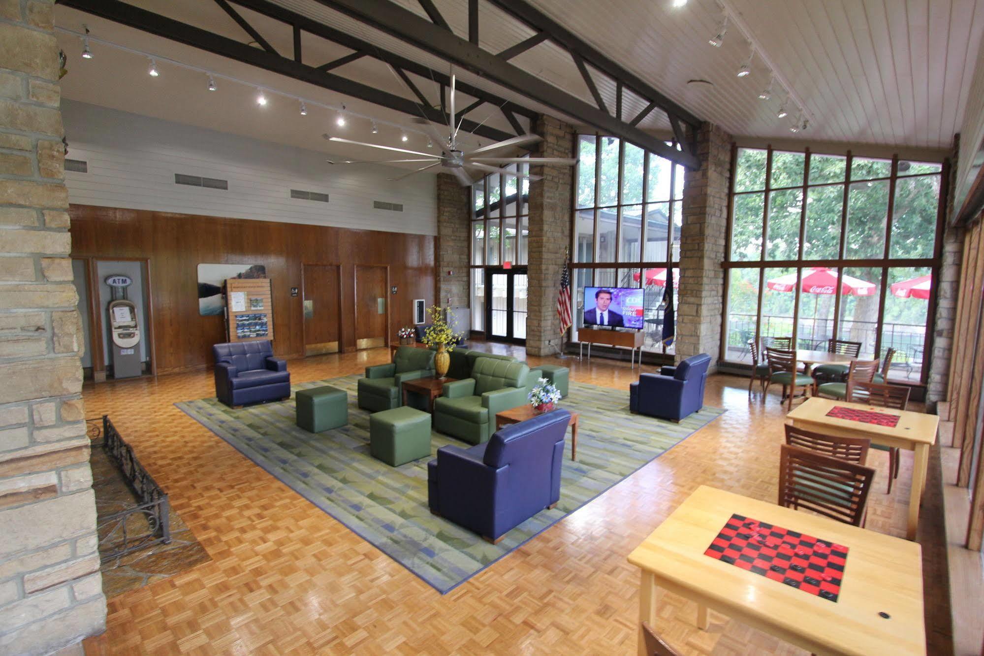 Lake Cumberland State Resort Park Jamestown 외부 사진